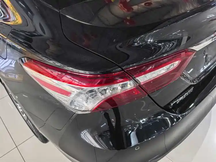 Toyota Camry 2021 2.5G Luxury Edition фото 16
