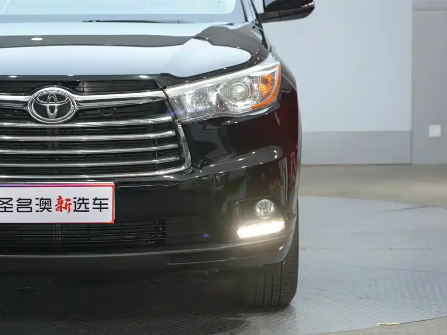 Toyota Highlander 2017 2.0T 4WD Elite 7-Seater фото 3