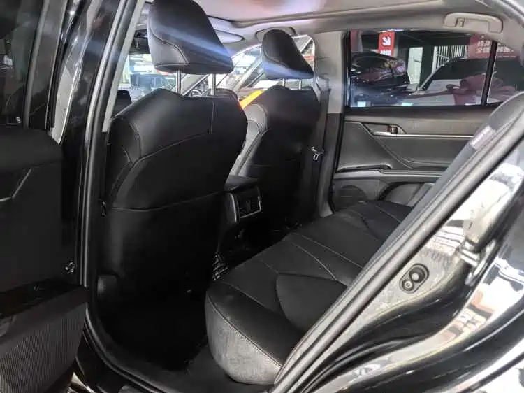 Toyota Camry 2021 2.5G Luxury Edition фото 8