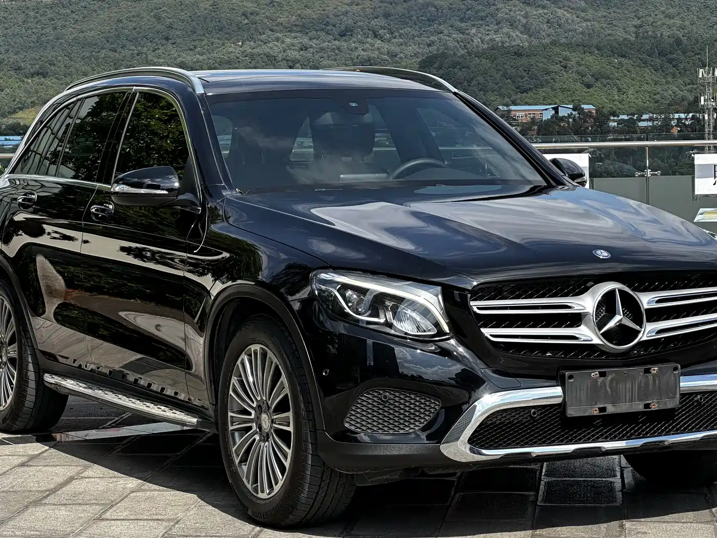 Mercedes-Benz GLC 2017 GLC 200 4MATIC фото 3