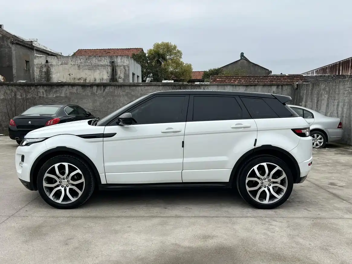 Land Rover Range Rover Evoque (Import) 2014 2014 2.0T 5-door Brilliance Sport