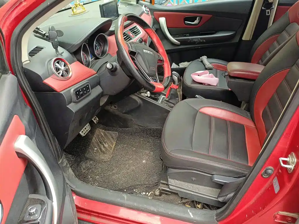 Haval H1 2015 1.5L AMT Urban фото 14