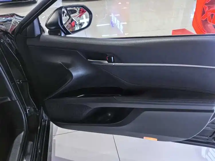 Toyota Camry 2021 2.5G Luxury Edition фото 15