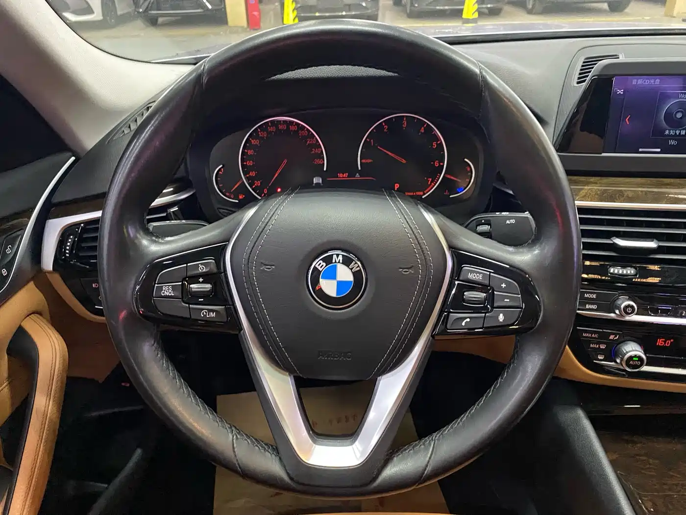 BMW 5 Series 2018 528Li Launch Special Edition фото 10