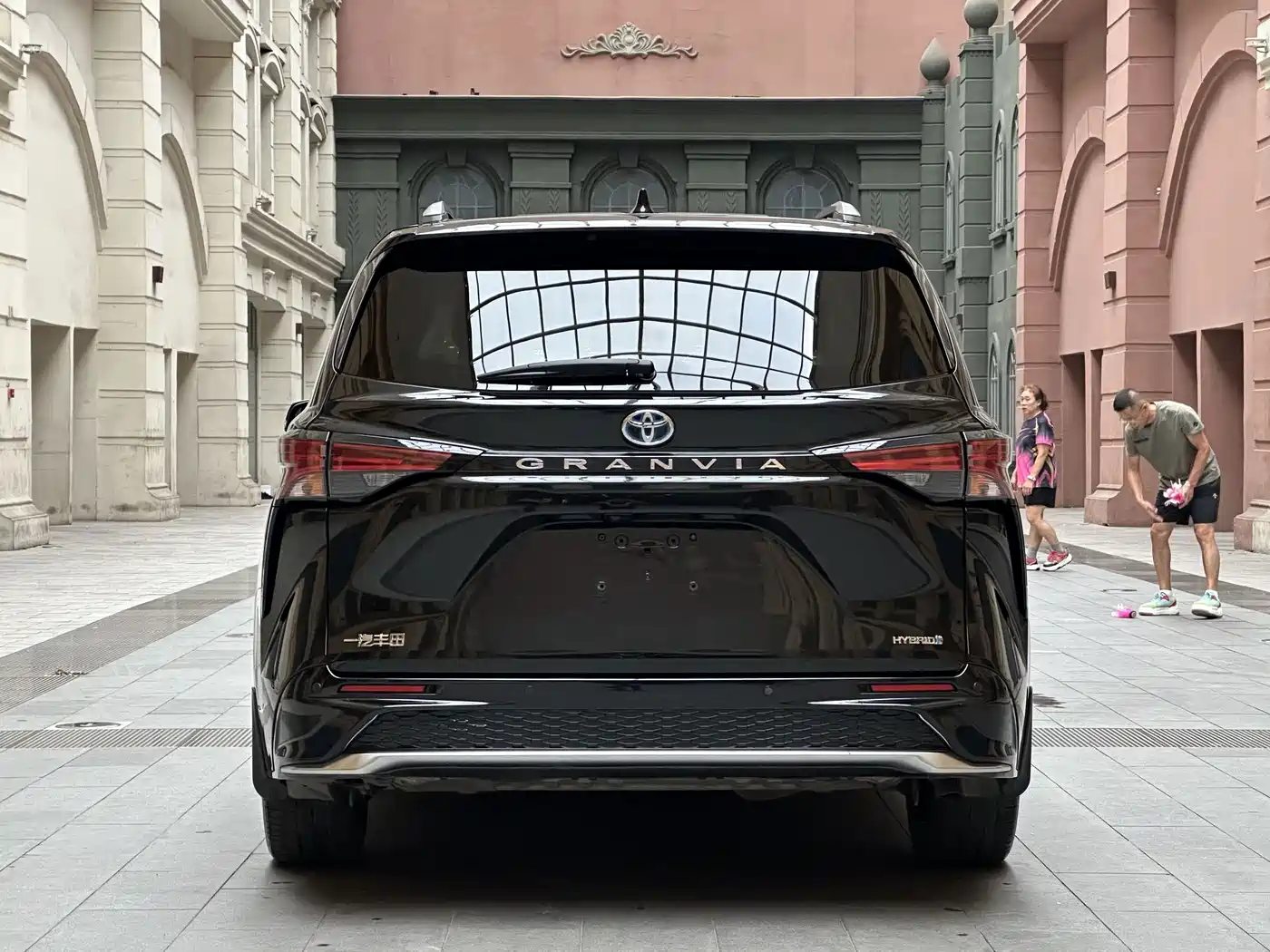 Toyota Granvia 2023 2023 2.5L Hybrid Prestige PLUS Edition