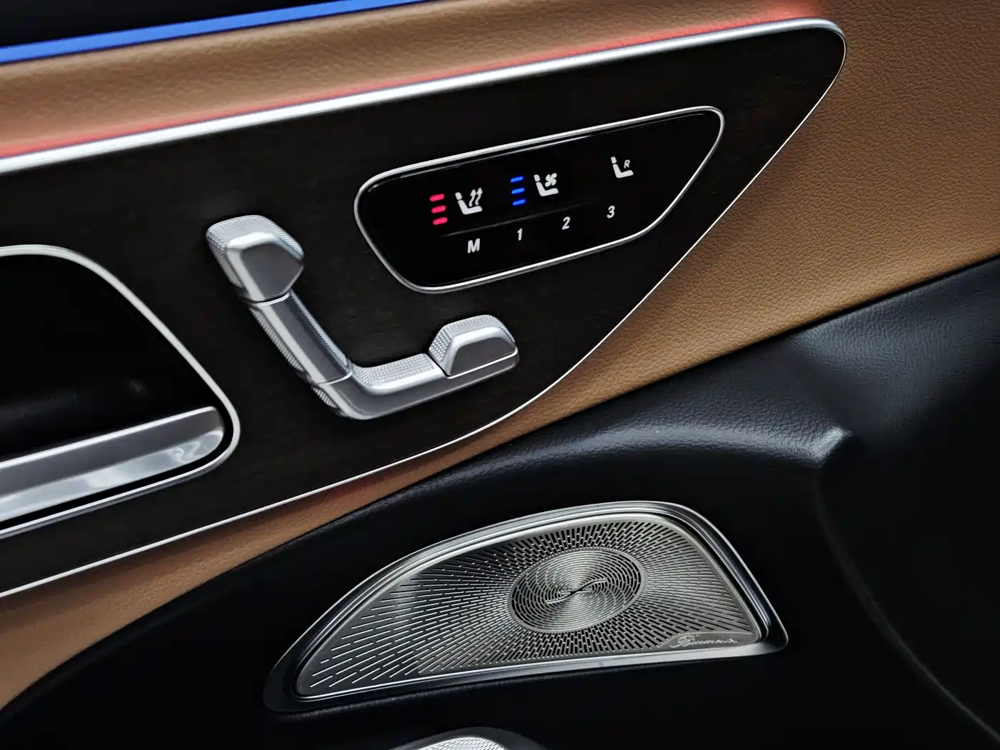 Mercedes-Benz E-Class 2025 E 300 L Luxury фото 15