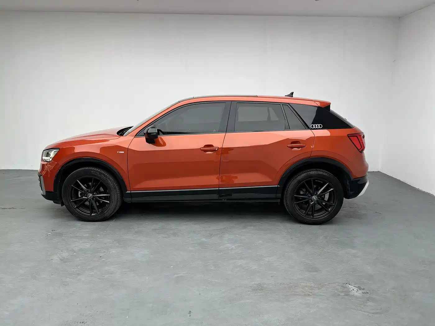 Audi Q2L 2018 35 TFSI Launch Exclusive Edition China VI фото 16