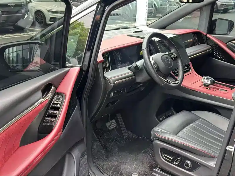 GAC TRUMPCHI M8