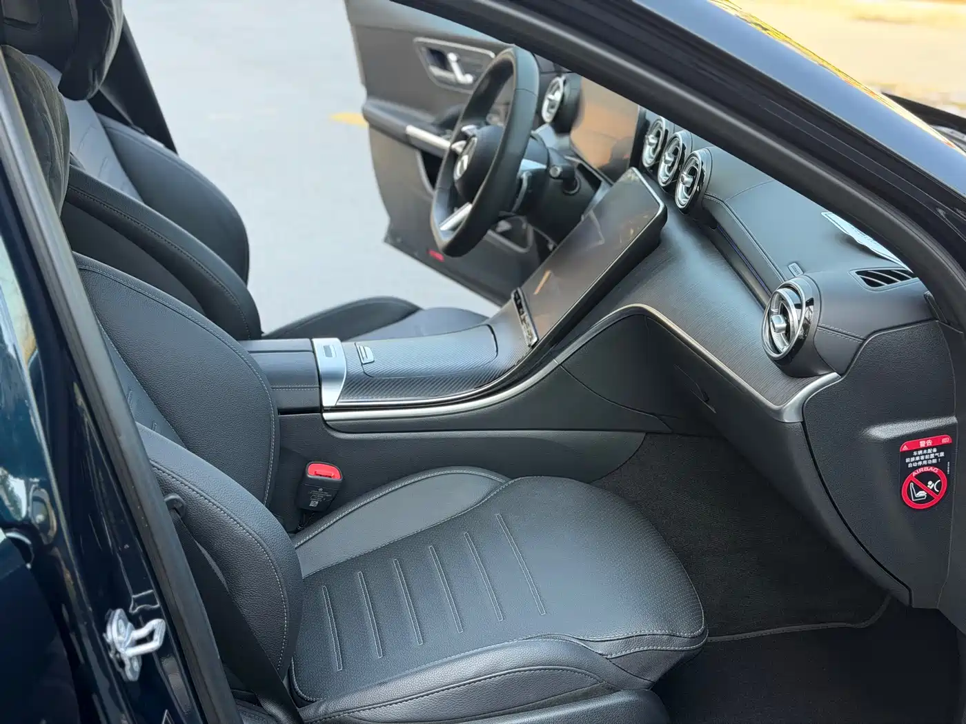 Mercedes-Benz C-Class 2023 Facelift II C 260 L Night Edition фото 10