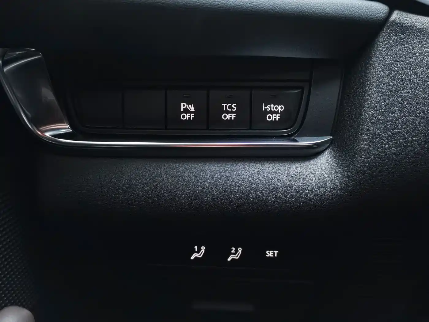 Фото 8 - Mazda CX-30
