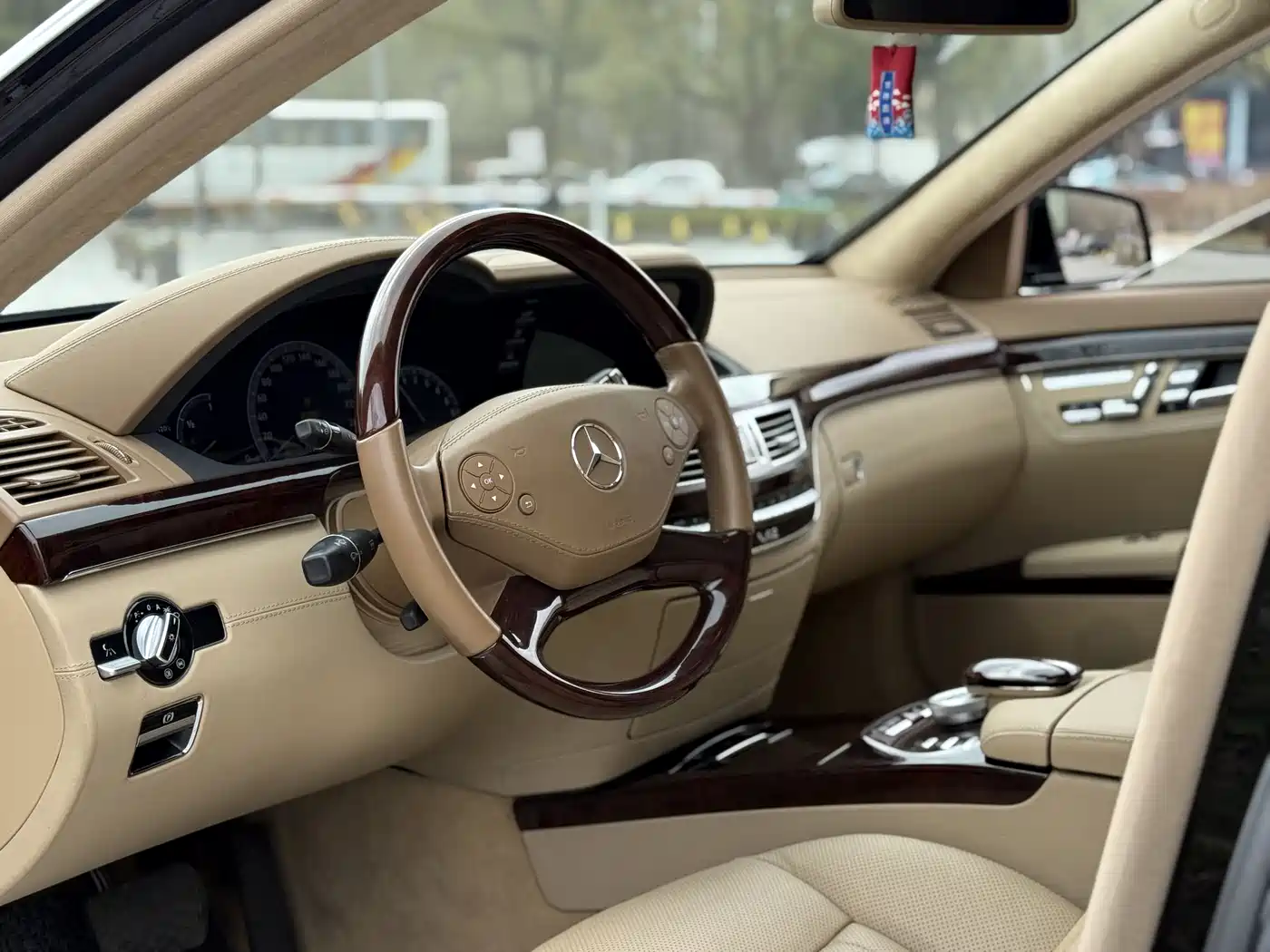 Mercedes-Benz S-Class 2010 2010 S 600 L