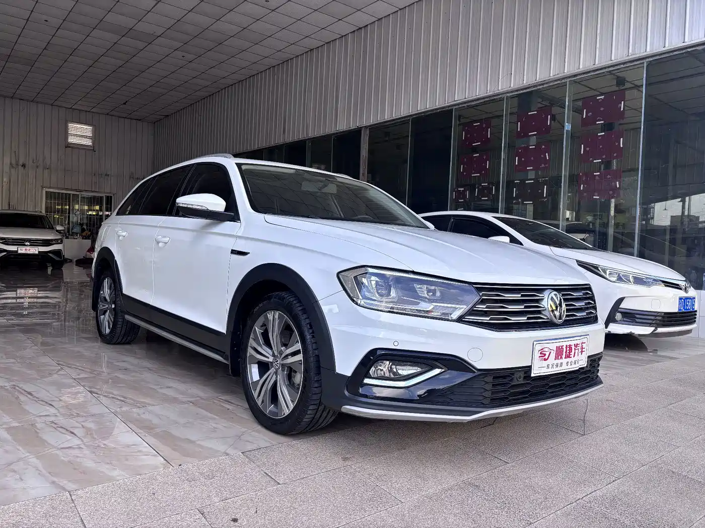 Volkswagen C-TREK 2018 2018 230TSI DSG Luxury