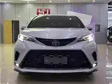 Фото 2 - Toyota Granvia
