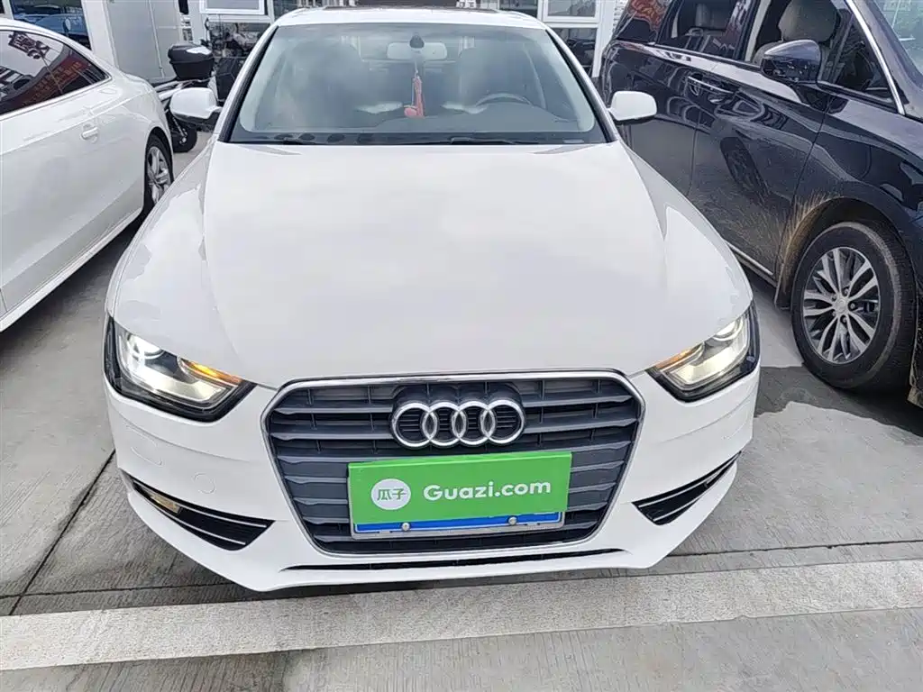 Audi A4L 2016 30 TFSI Collector's Edition Automatic Comfort фото 3