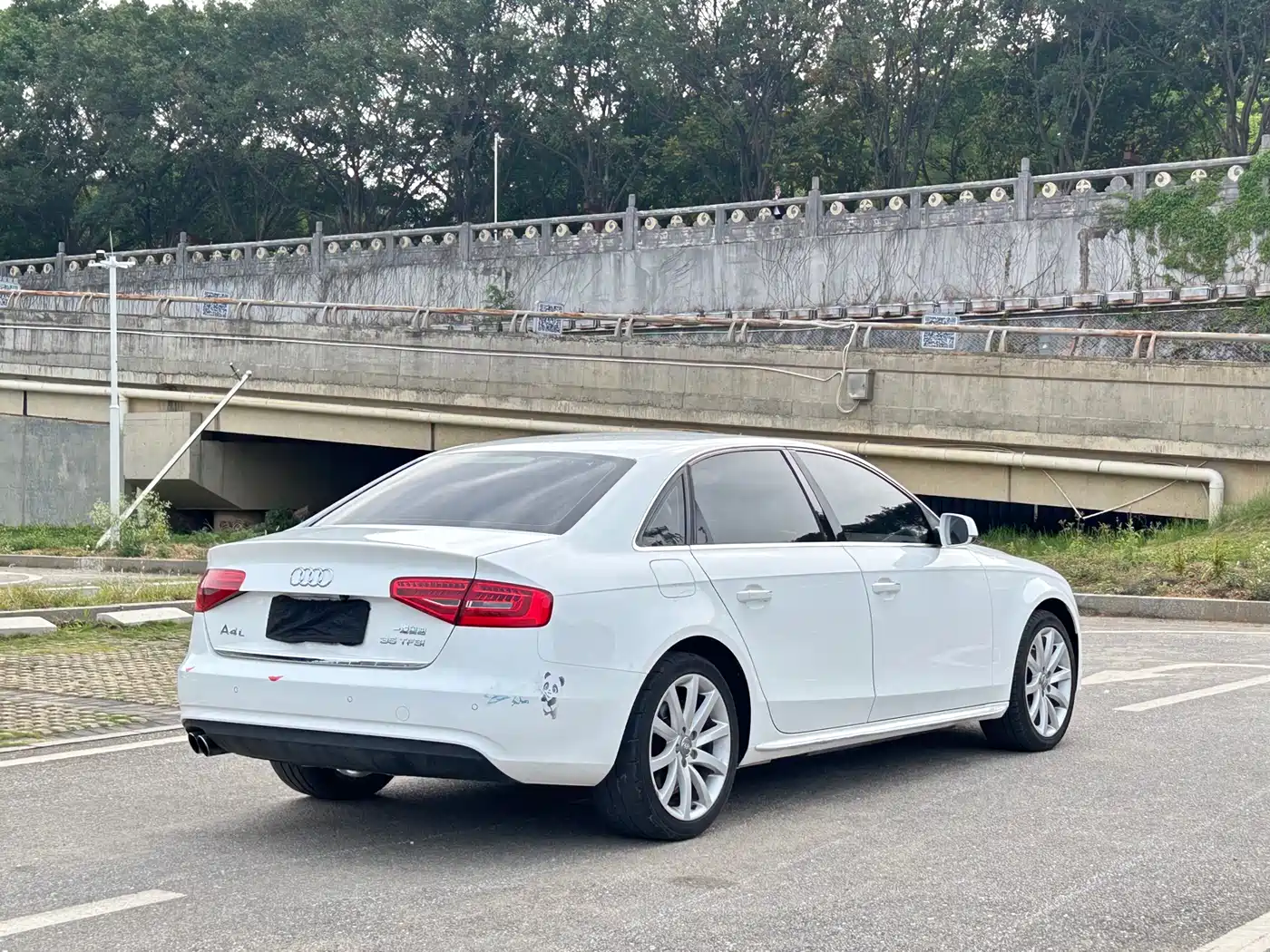 Audi A4L 2016 35 TFSI Automatic Standard фото 9
