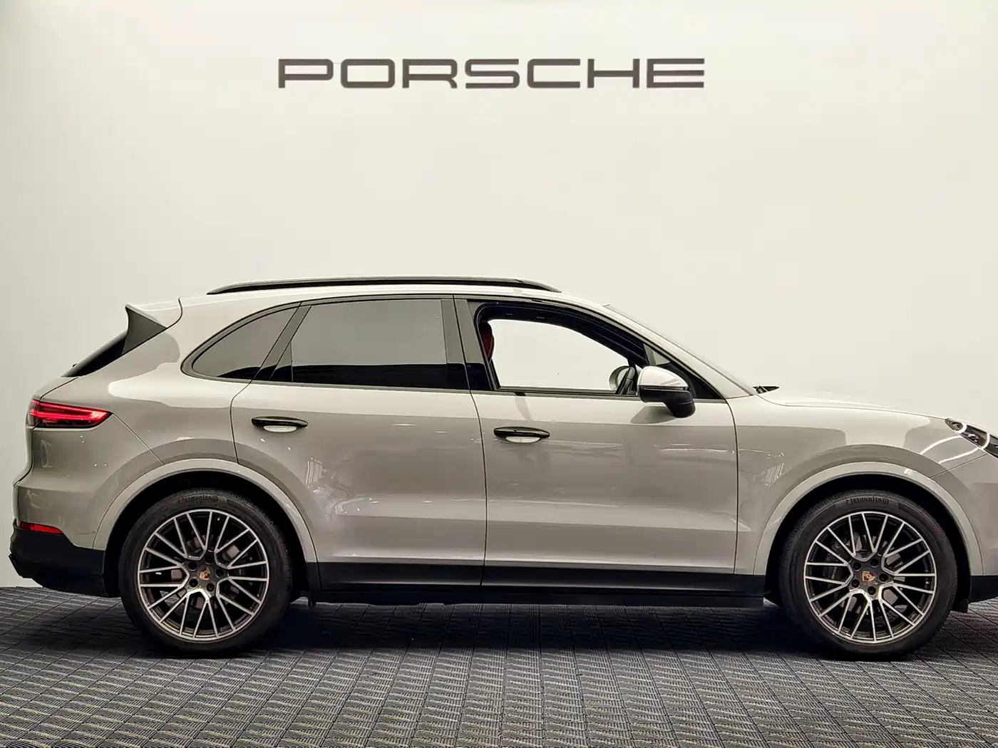 Porsche Cayenne фото 8