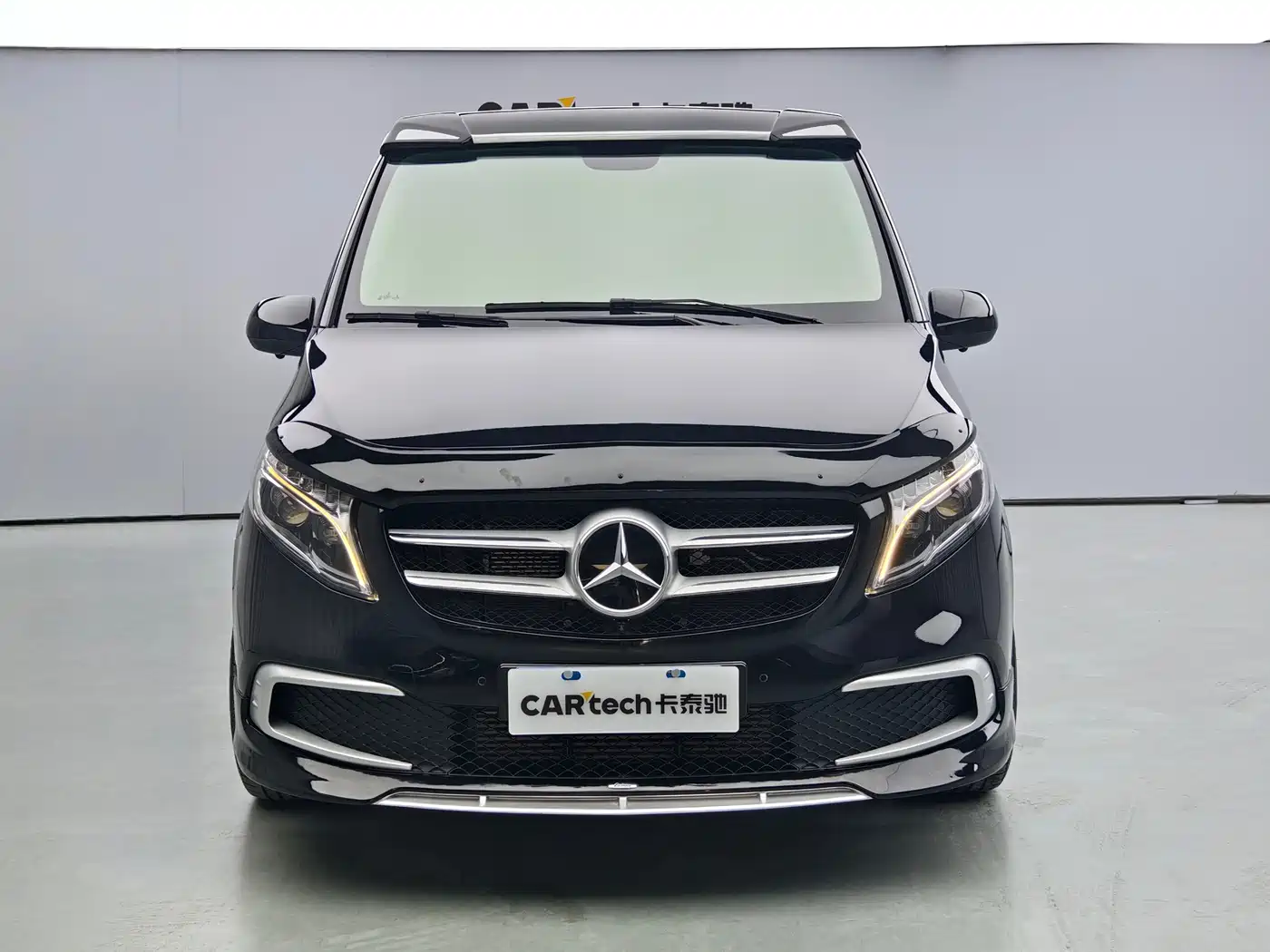 Mercedes-Benz Vito 2021 2.0T Business Edition 7-seater фото 2