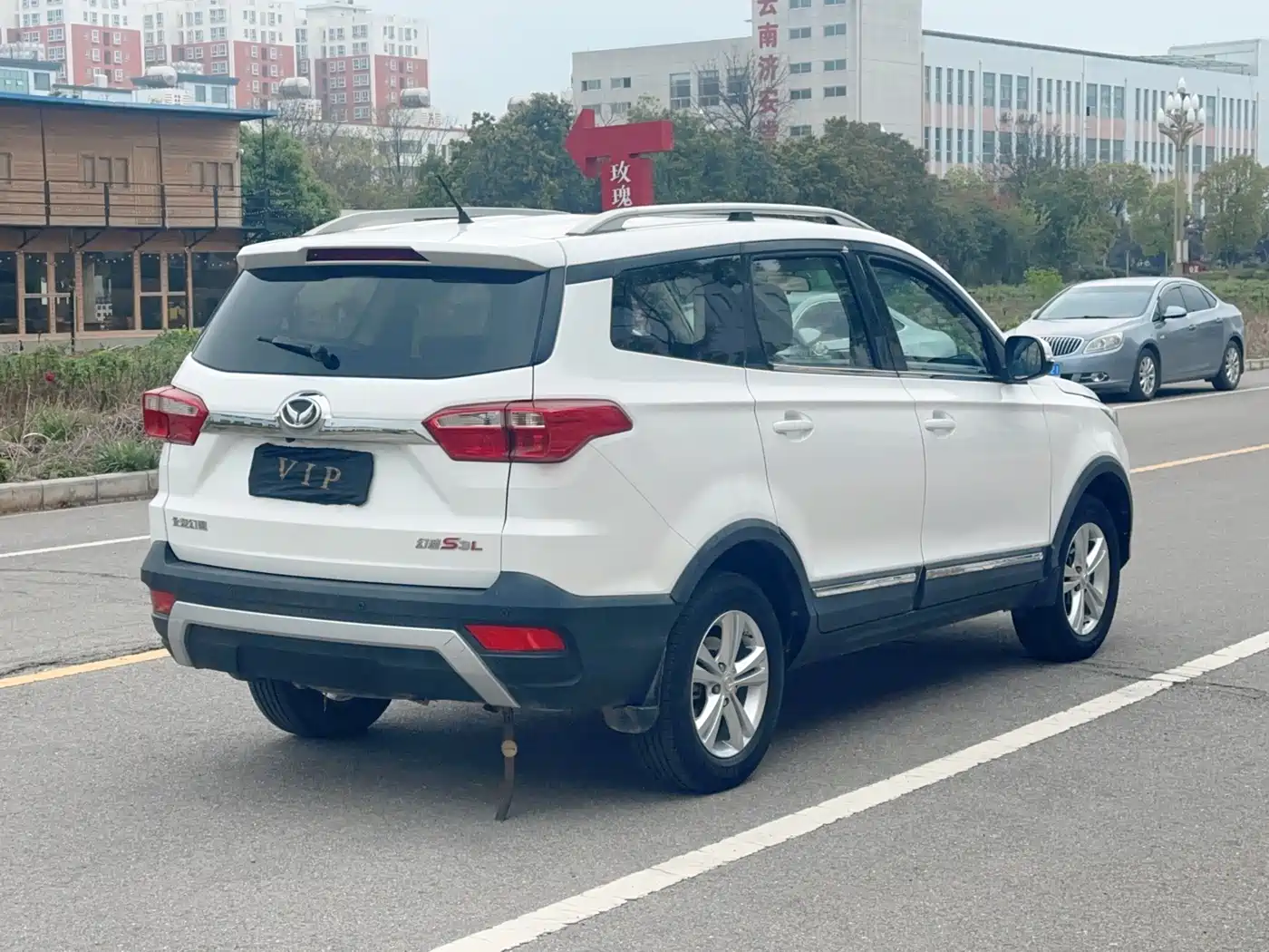 BAIC Huansu S3 2018 2016 S3L 1.5L Manual Premium