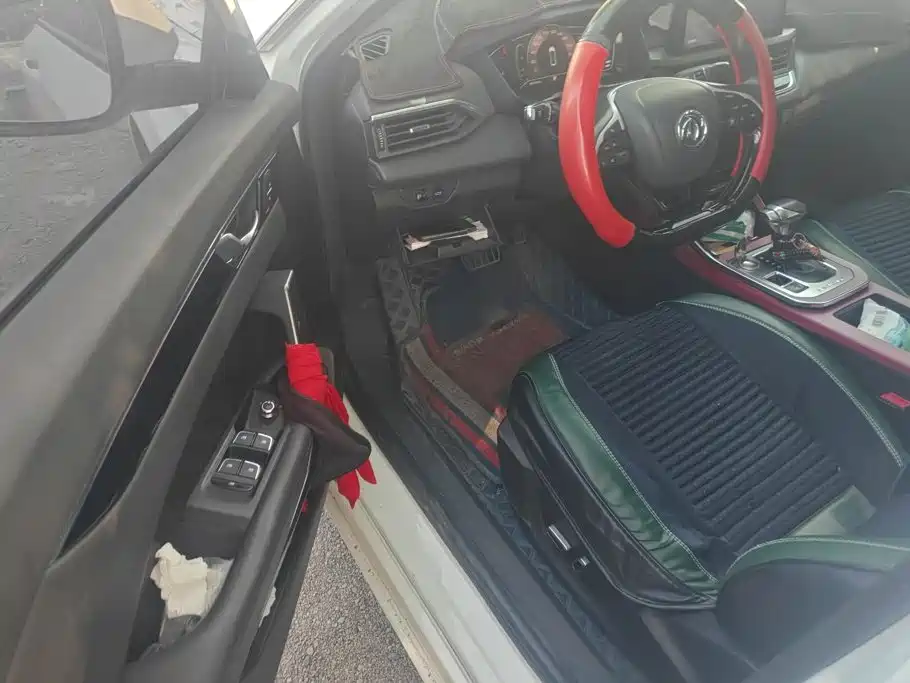Dongfeng Aeolus Yixuan 2020 2020 230T Automatic Dazzle Edition