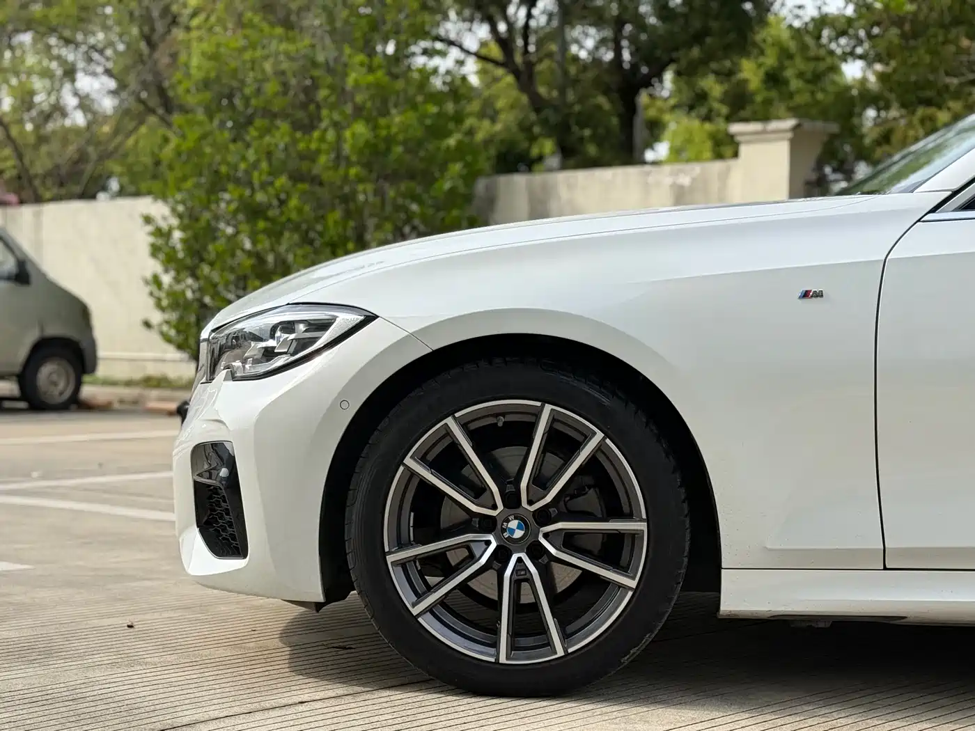 BMW 3 Series 2021 325Li M Sport Package фото 15