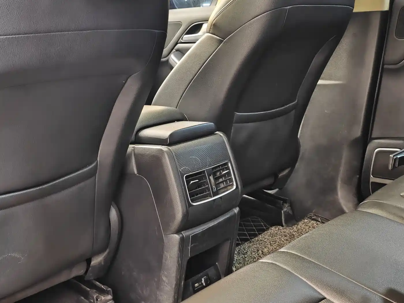 BYD Tang 2019 2.0T Automatic Smart Connect Delight 7-seater China VI фото 22