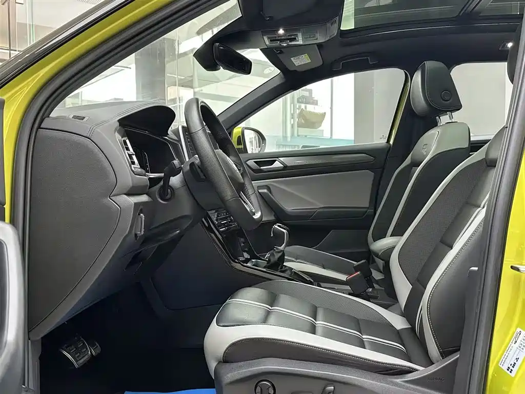 Volkswagen T-ROC 2023 300TSI DSG 2WD Starlight Edition фото 15