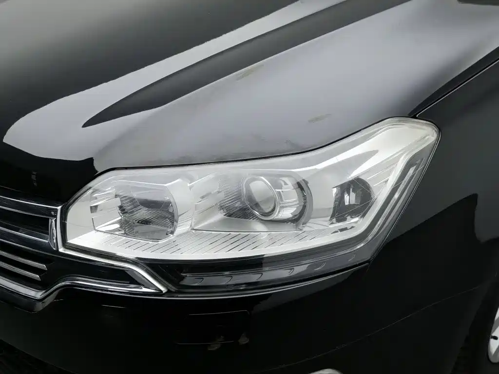 Фото 7 - Citroën C5