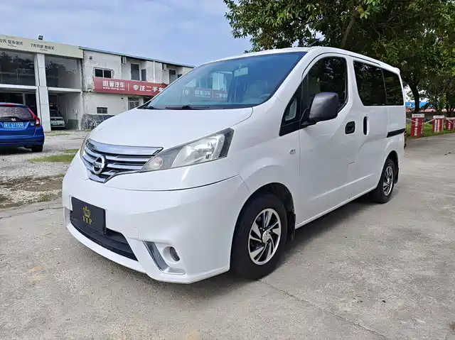  Nissan Nissan NV200 2016 Facelift 1.6L CVT Luxury