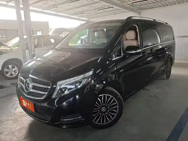 MERCEDES-BENZ V CLASS