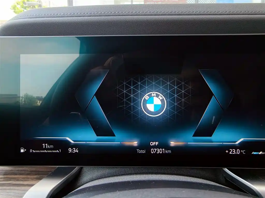 BMW 7-SERIES