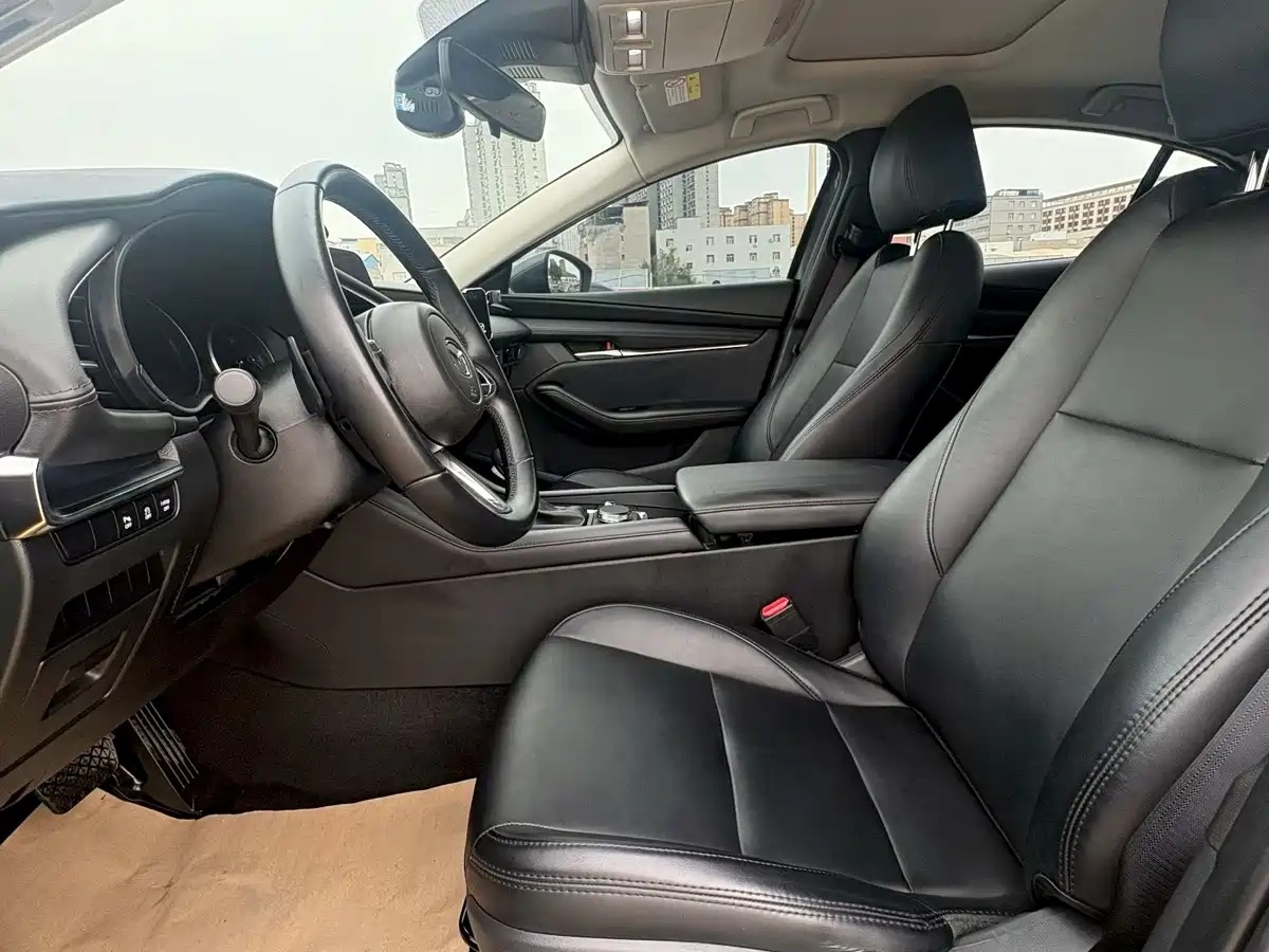Mazda Mazda3 Axela 2025 2023 2.0L Auto Zhixuan