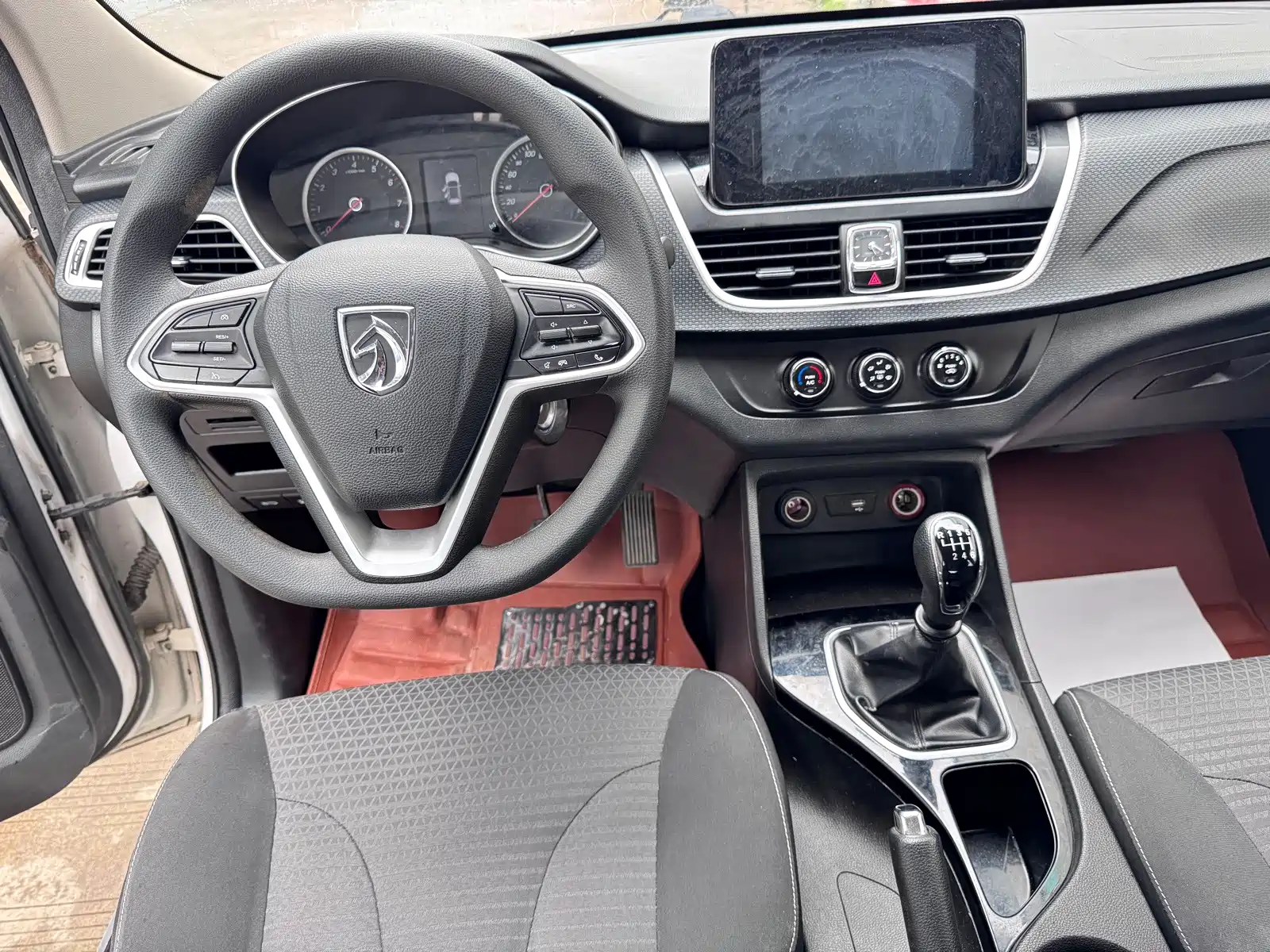 Фото 9 - Baojun 730