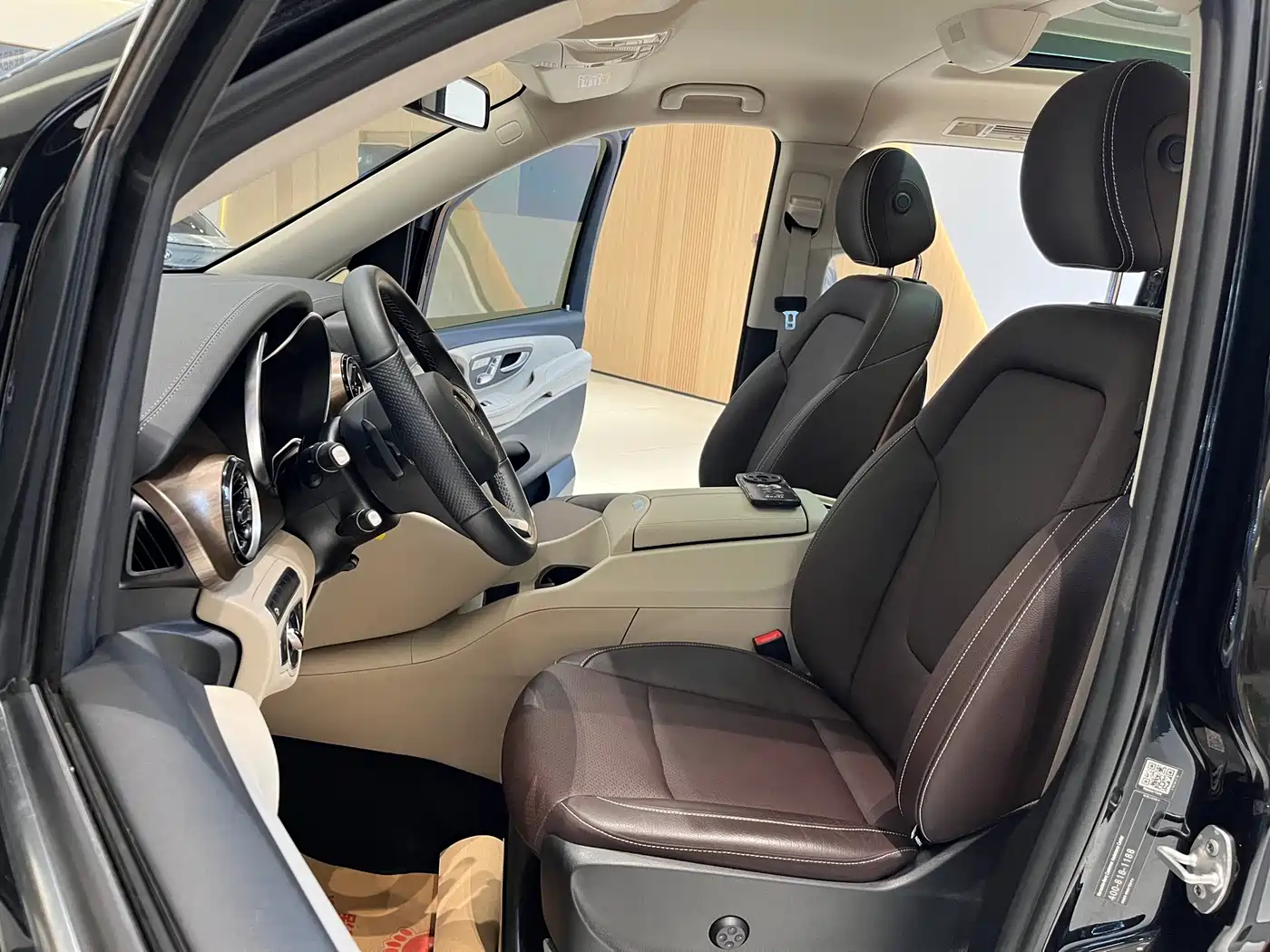 Mercedes-Benz V-Class 2022 V 260 Prestige Edition фото 12