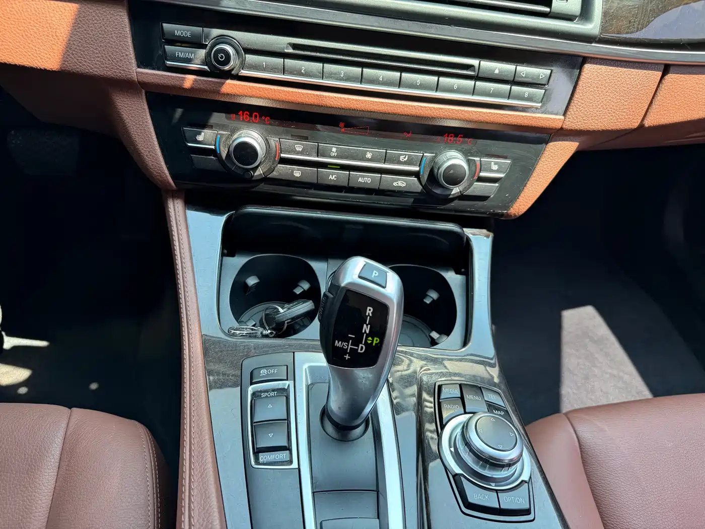BMW 5 Series 2017 525Li Leading Edition фото 18