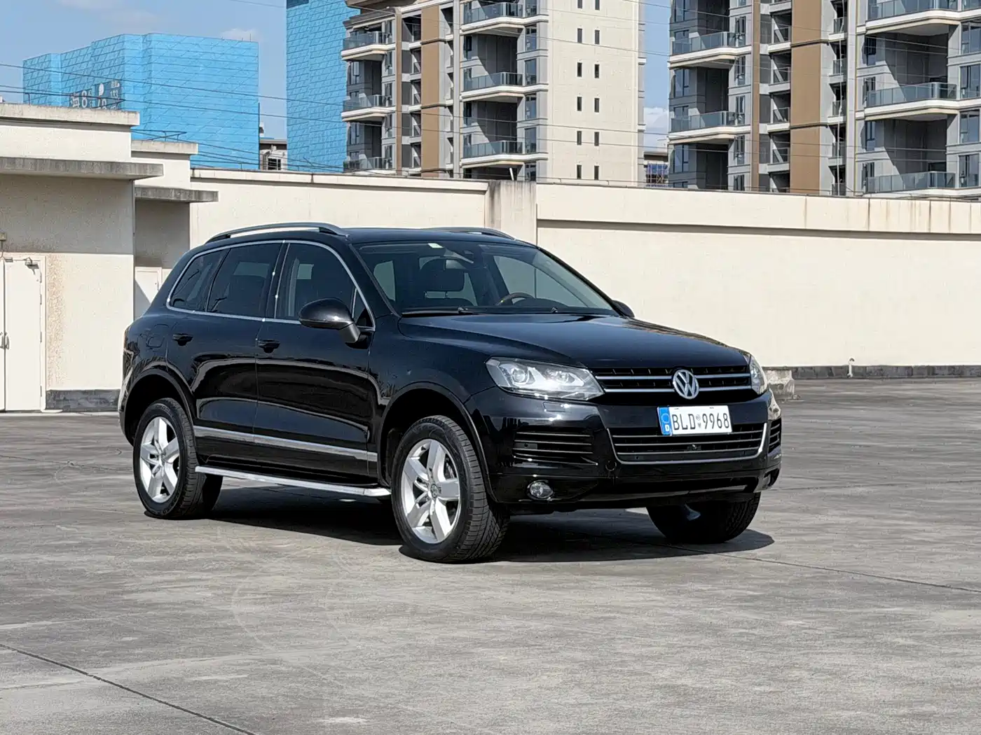 Volkswagen Touareg 2011 3.0TSI Luxury фото 3