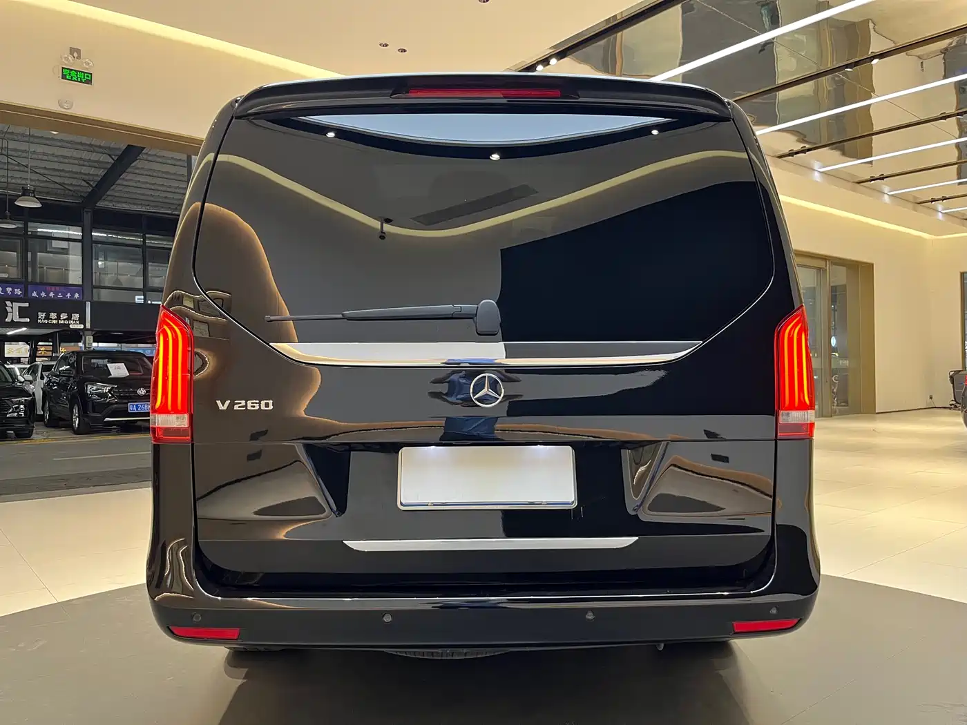 Mercedes-Benz V-Class 2022 V 260 Prestige Edition фото 5
