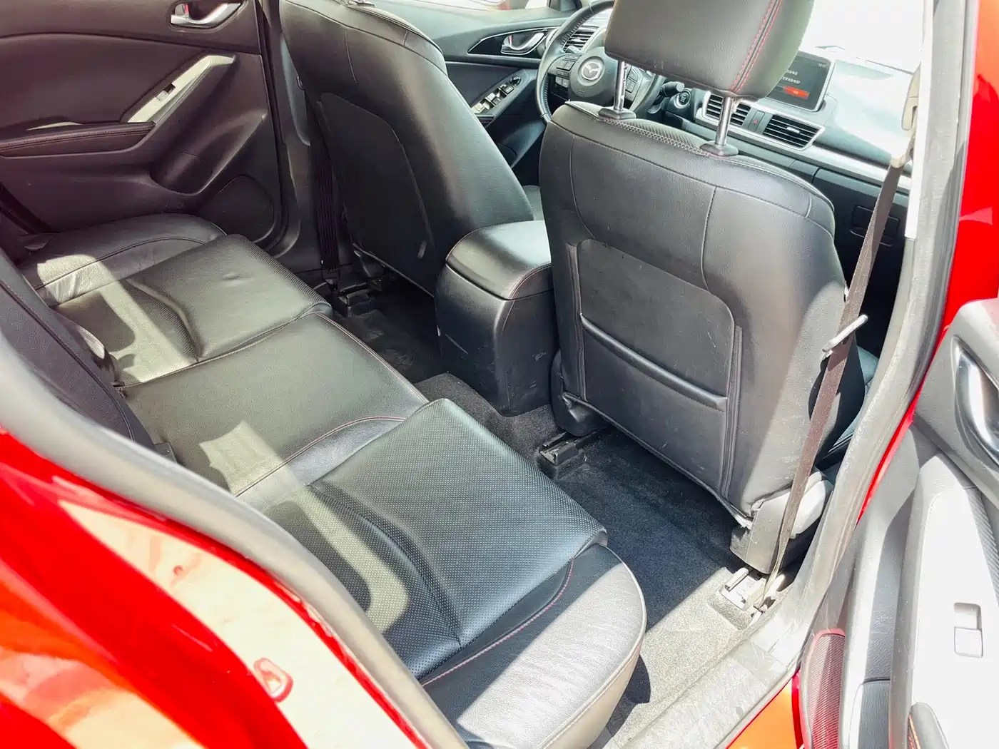 Photo 8 - Mazda Mazda 3