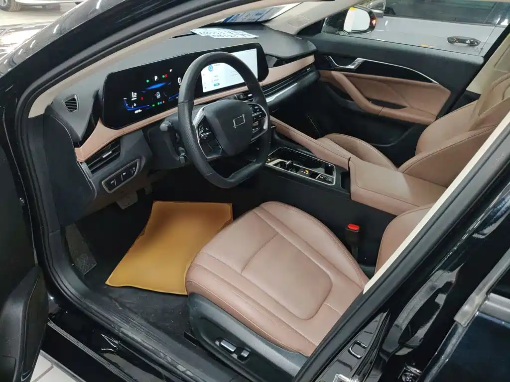 Besturn B70 2025 2024 Model Soaring Dragon Edition 1.5T Pioneer