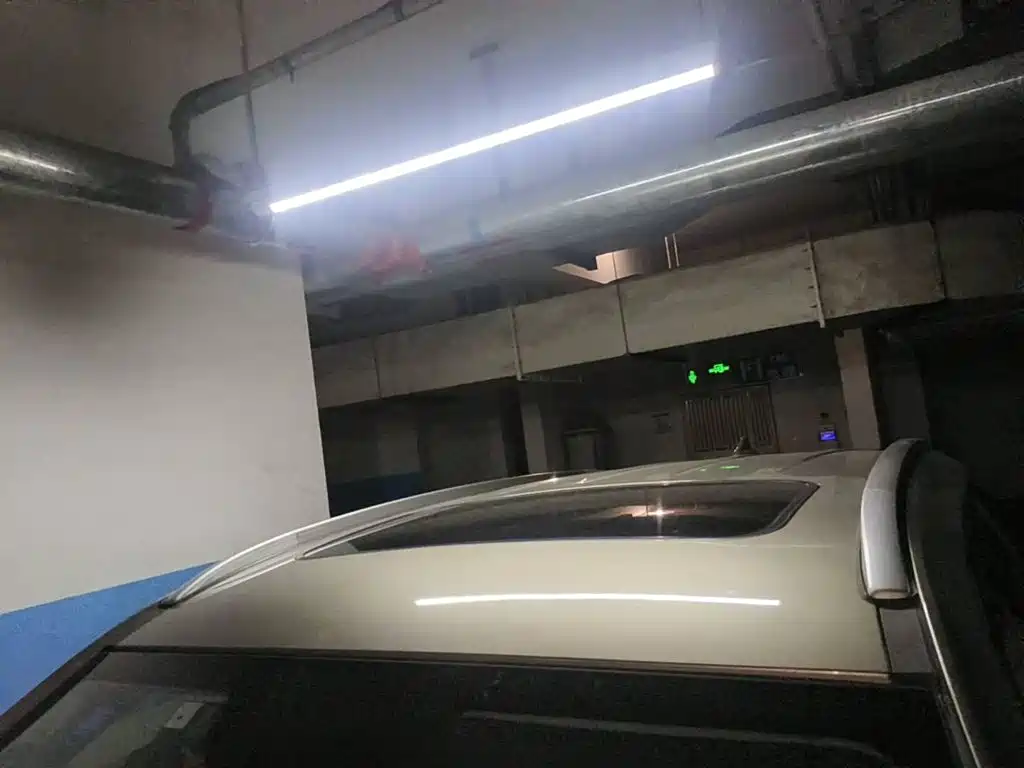 Photo 6 - Changan CS75