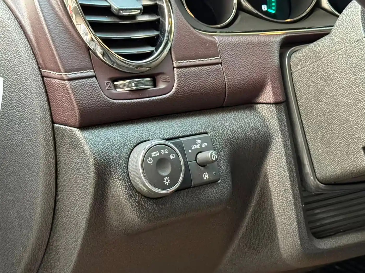Buick Enclave 2014 3.6L 2WD Elite Comfort фото 13