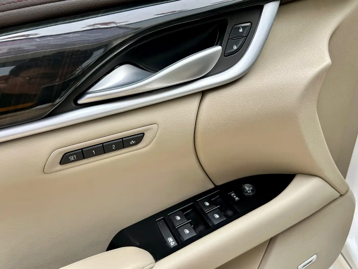 Cadillac XTS 2014 28T Platinum Edition фото 15