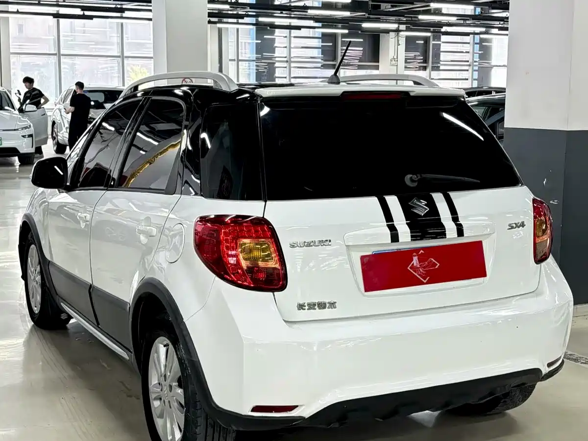 Suzuki SX4 2015 2013 1.6L Manual Cool Edition