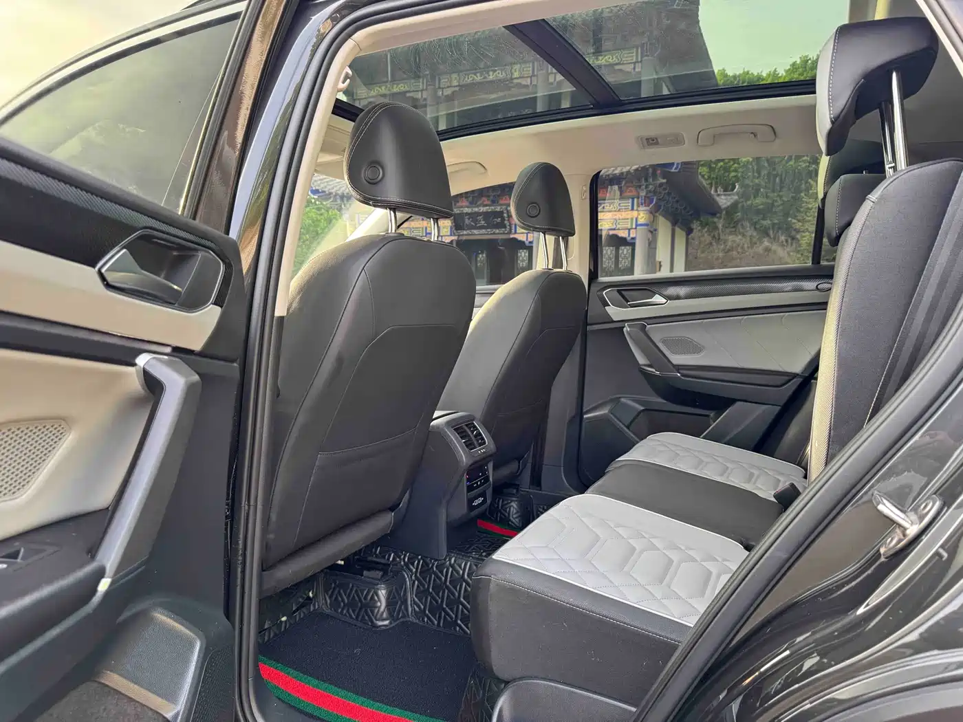 Volkswagen Tayron 2023 280TSI 2WD Luxury Plus Advanced Edition фото 8