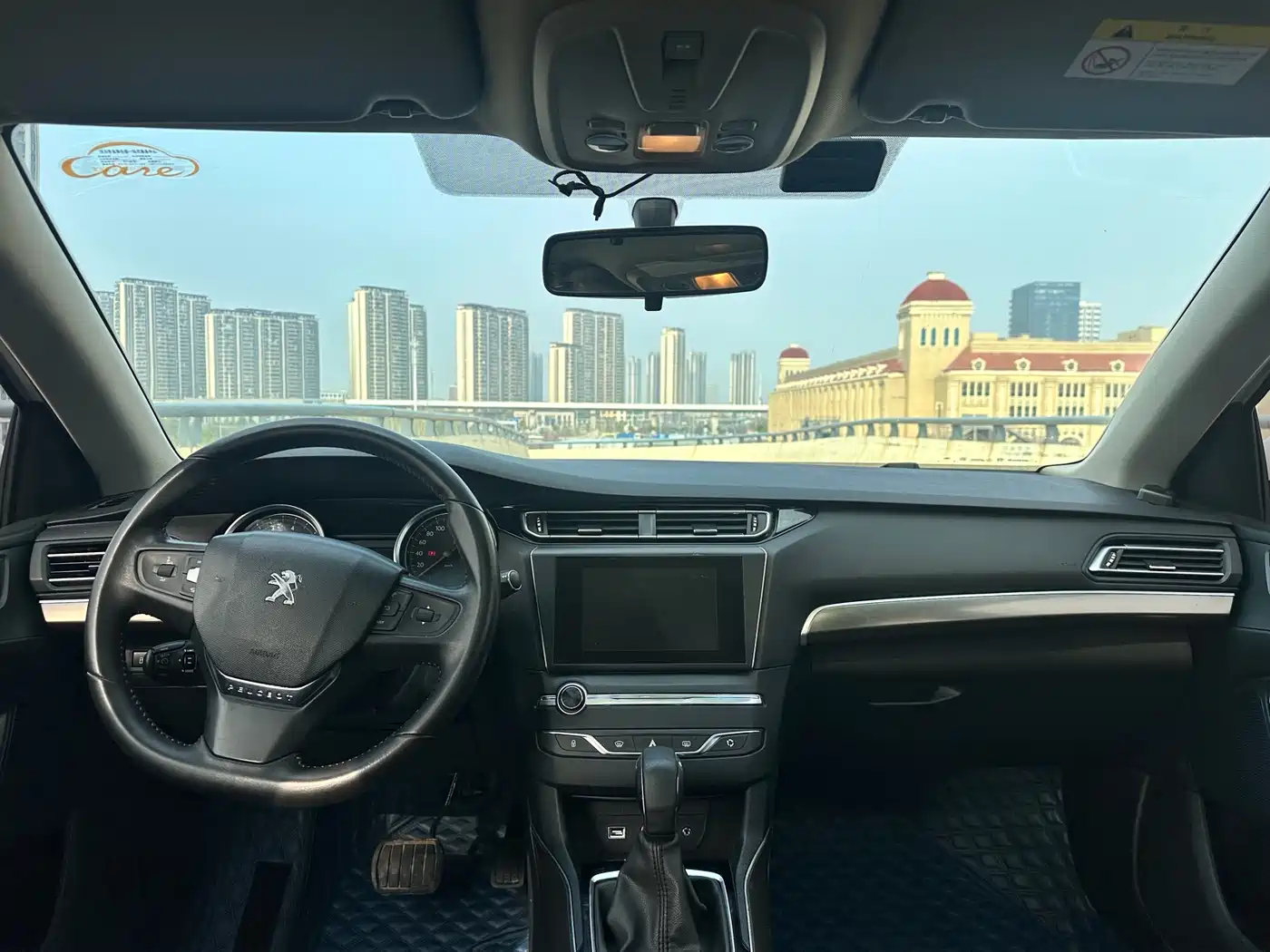 Peugeot 408 2018 350THP Automatic Luxury Edition фото 12