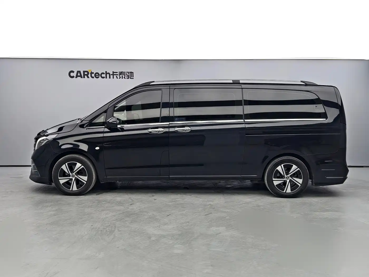 Mercedes-Benz Vito 2018 2.0T Business Edition China VI фото 3