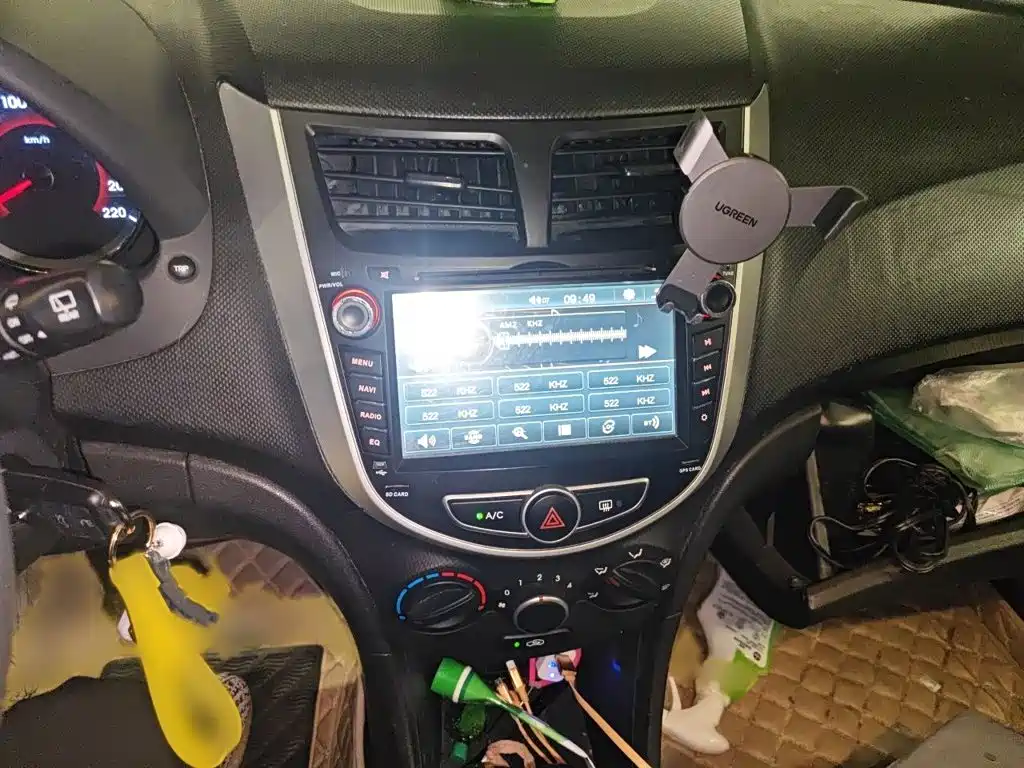 Hyundai Reina 2014 2014 Model 1.4L Automatic GLX