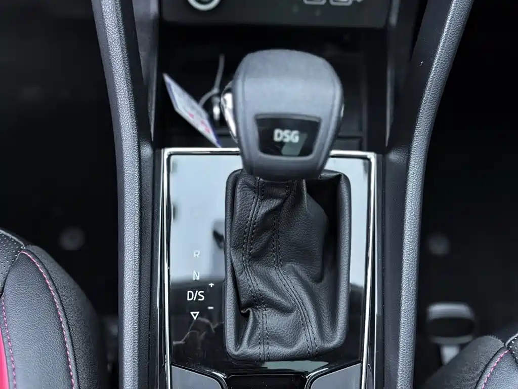 Škoda Karoq 2022 TSI280 Premium фото 13