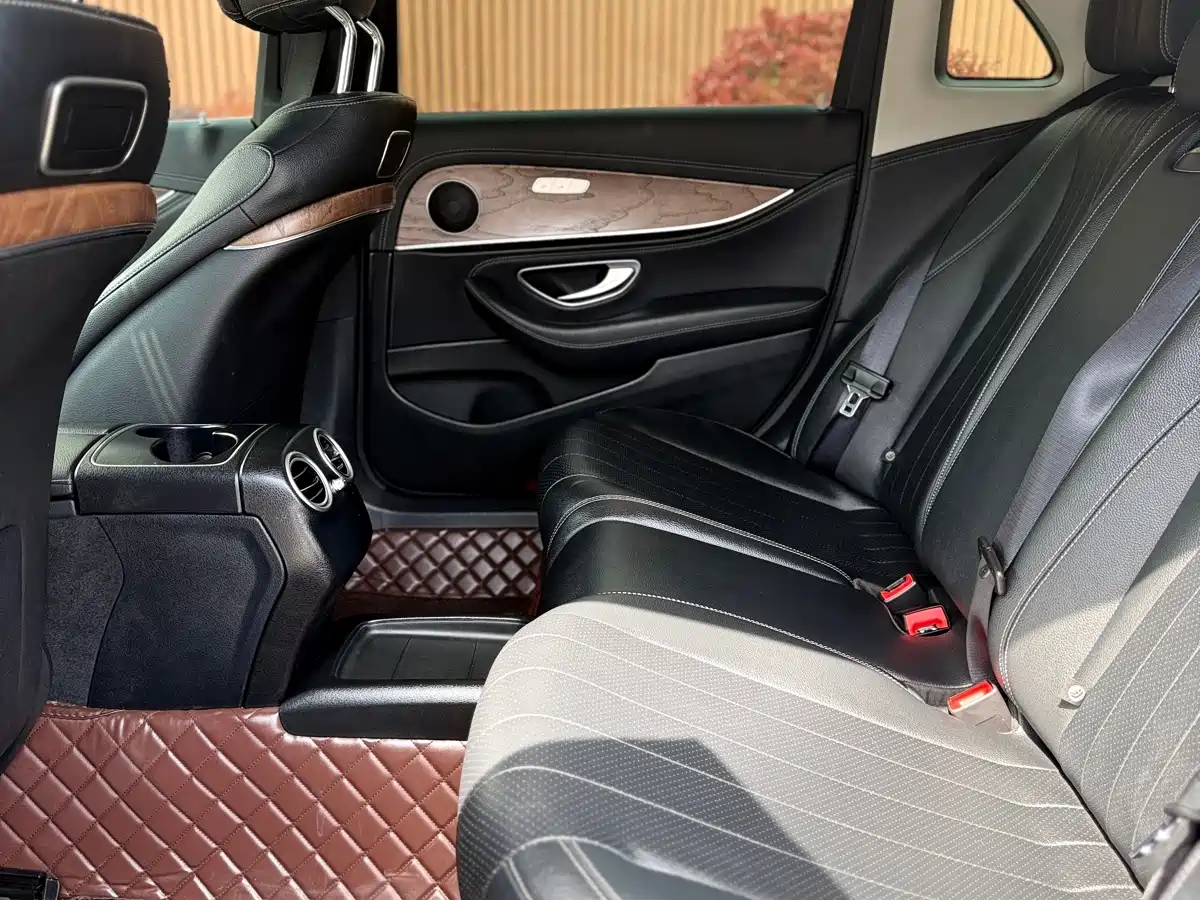 Mercedes-Benz E-Class 2018 Facelift E 200 L фото 25