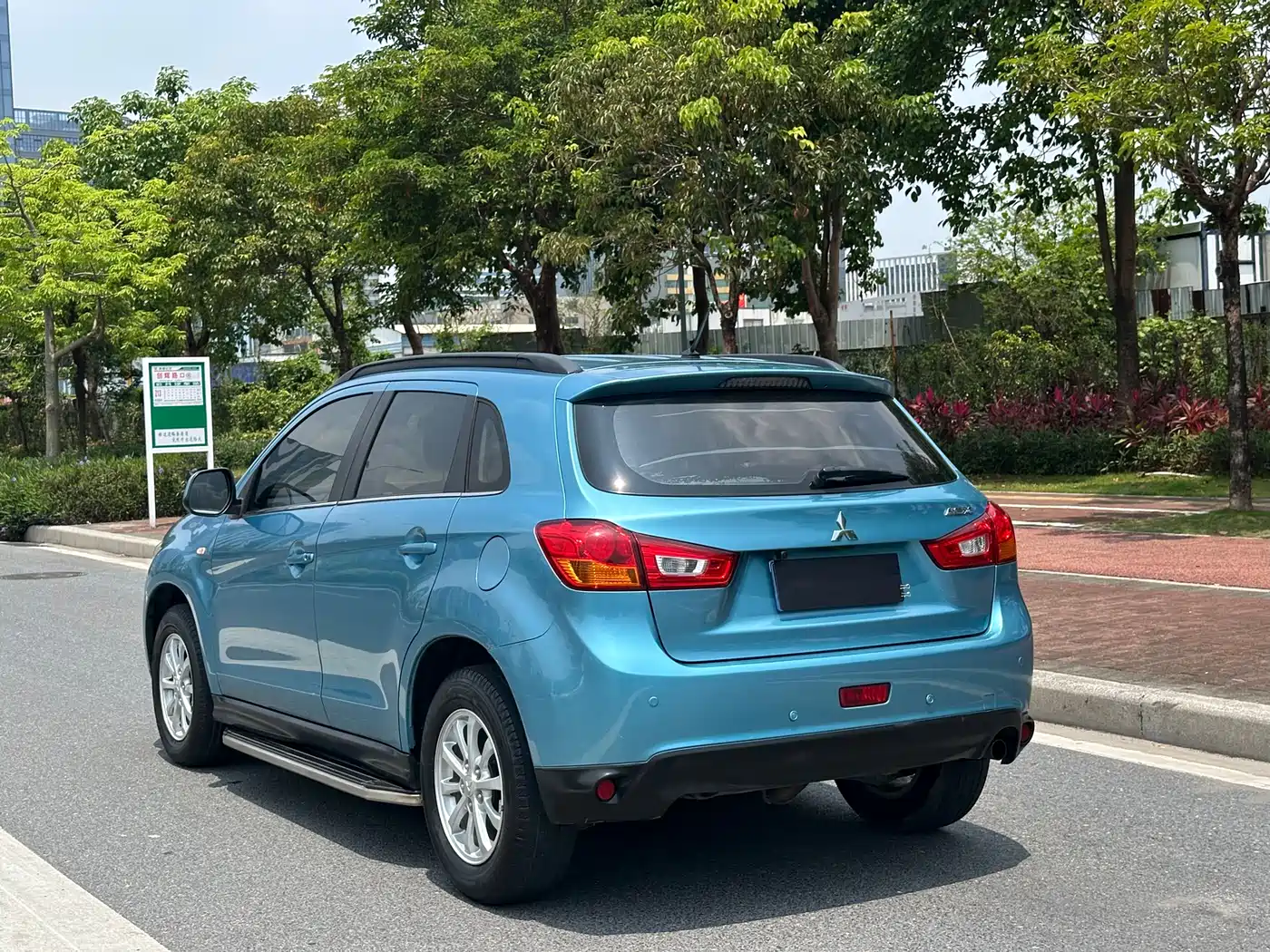Mitsubishi ASX 2013 2.0L CVT 2WD Luxury фото 6