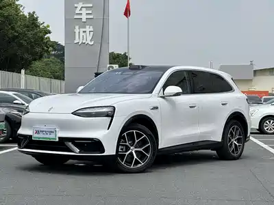 AITO M6